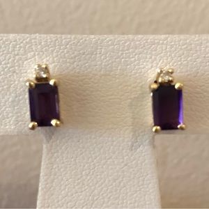 Amethyst and Diamond stud earrings.